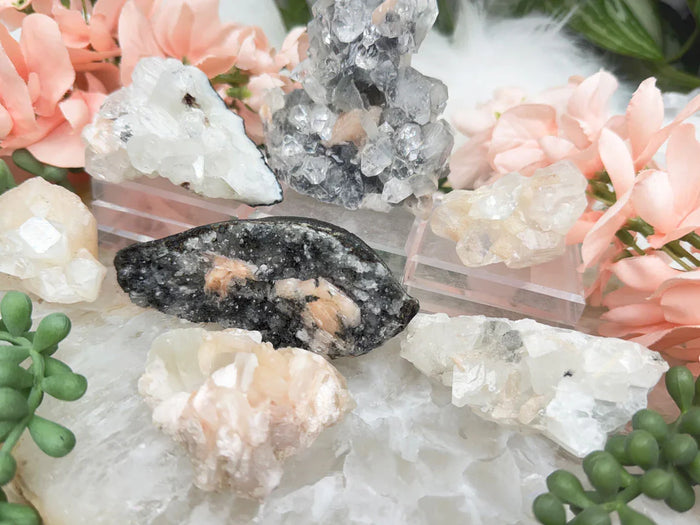 Apophyllite Heulandite Clusters