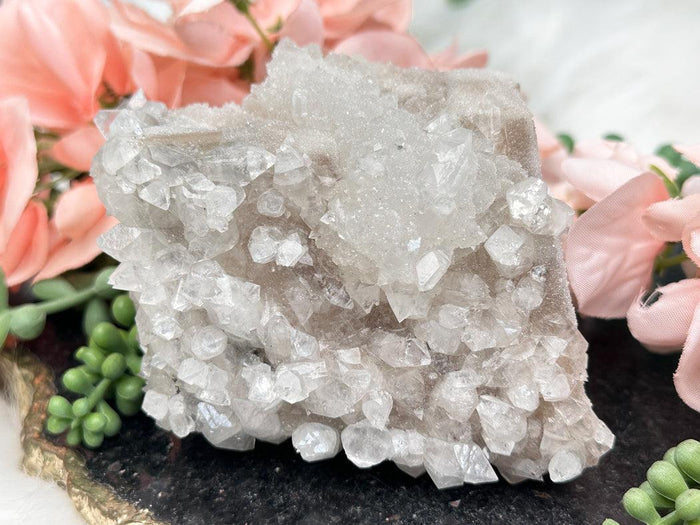 chalcedony-apophyllite-optical-calcite