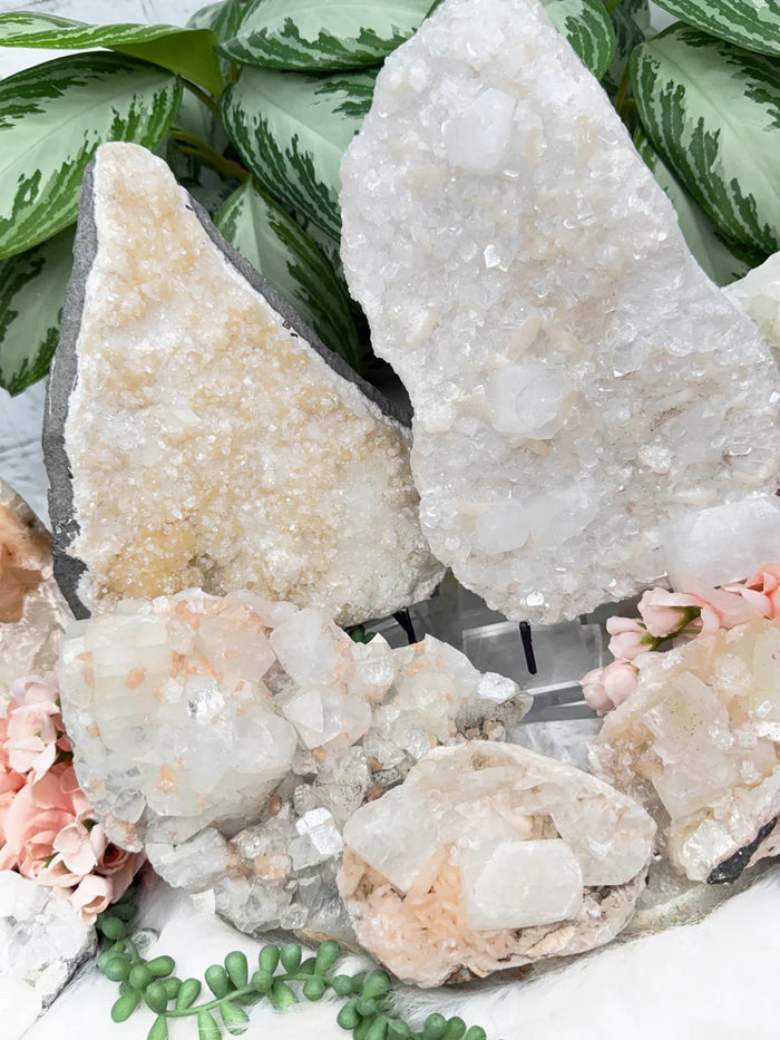 Apophyllite Stilbite Mixes