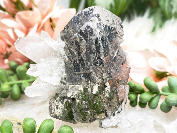 quartz-on-arsenopyrite