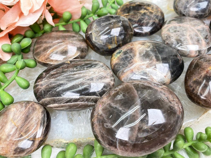brown-moonstone-palm-stones-with-shimmer