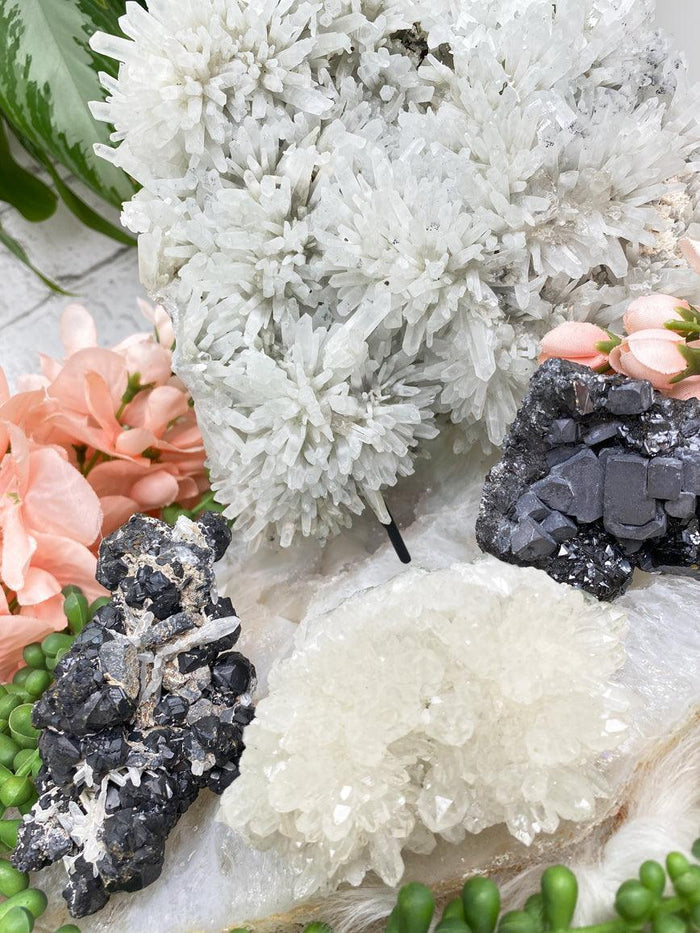 bulgarian-sphalerite-and-quartz-clusters