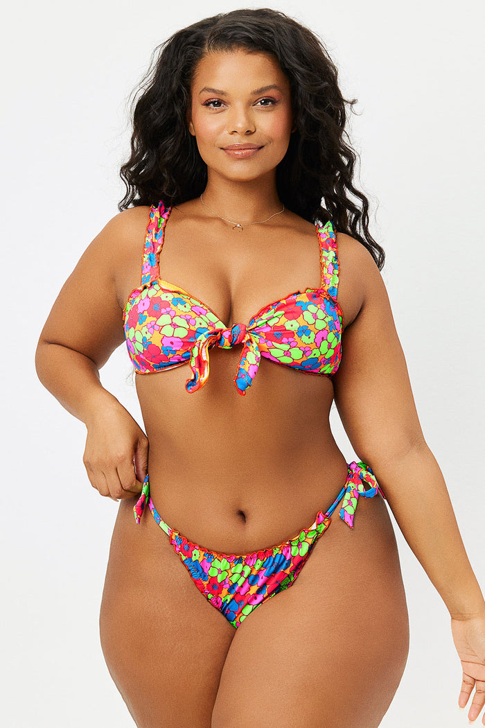 Colby Groovy Ruched Tie Front Top Extended