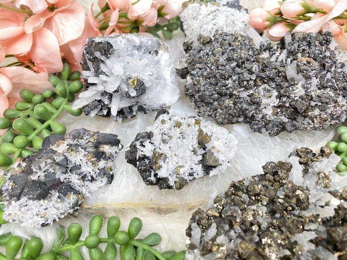 sphalerite-bornenite-galena-with-quartz