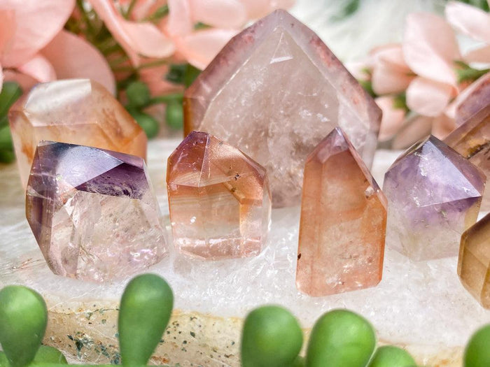 tiny-dream-coat-amethyst-points