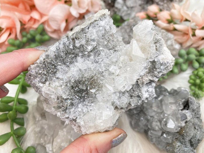 gray-white-linwood-calcite