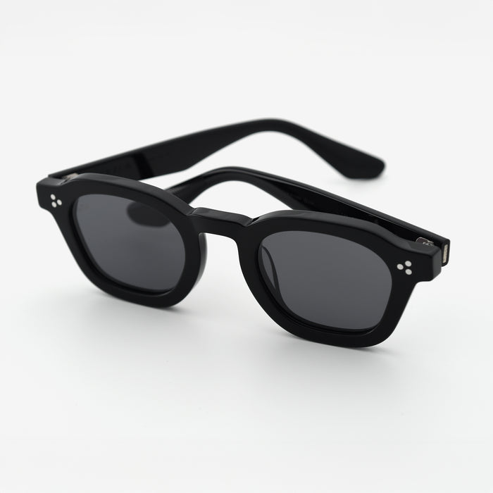Black / Black
