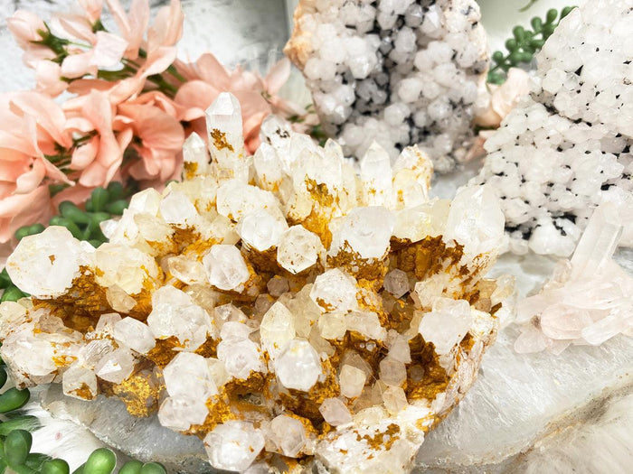 unique-madagascar-quartz-clusters