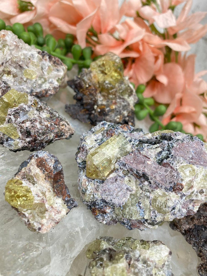 green-apatite-in-matrix
