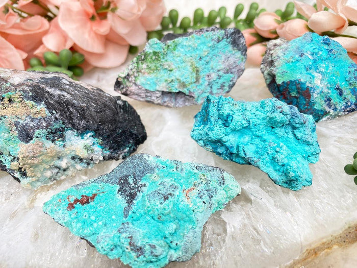 chrysocolla-shattuckite-pieces