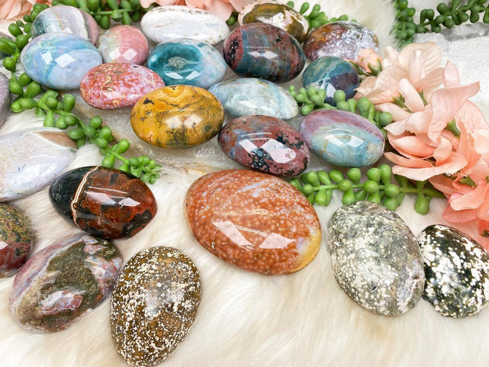 pink-blue-ocean-jasper-palm-stones