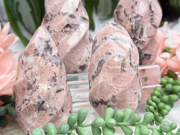 peach-moonstone-flame-crystals