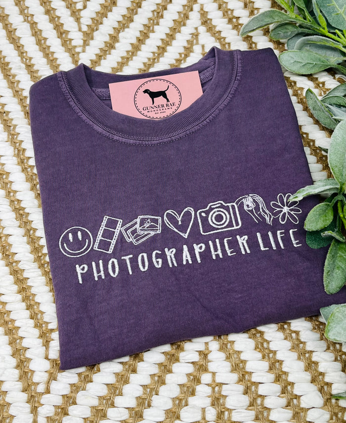 PHOTOGRAPHER LIFE Embroidered T-shirt or Sweatshirt