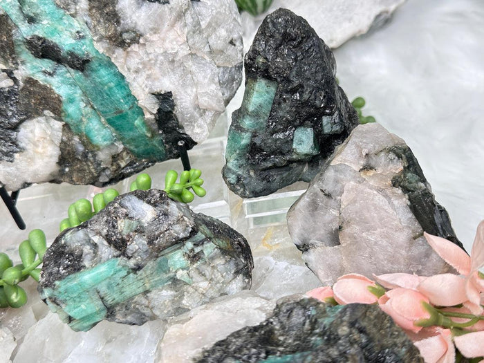 black-schilst-emerald-matrix