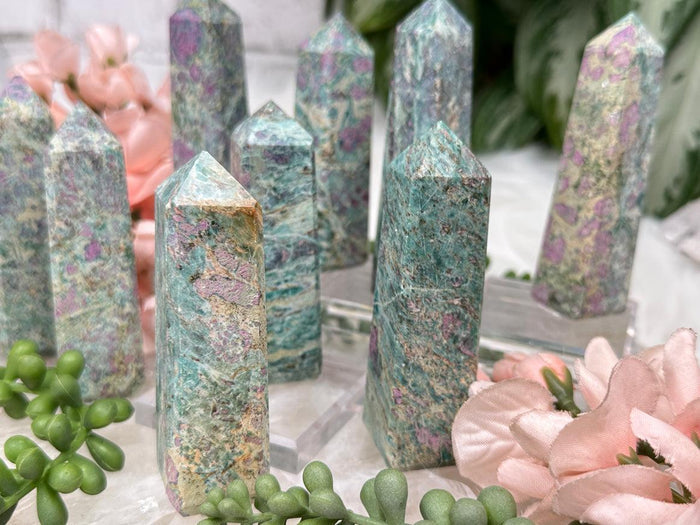 fuchsite-kyanite-with-ruby