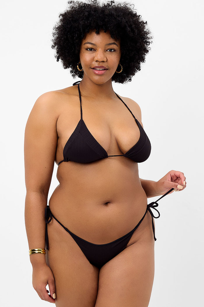 Sky Plissé String Bikini Top Black XLSky Plissé String Bikini Triangle Top XL