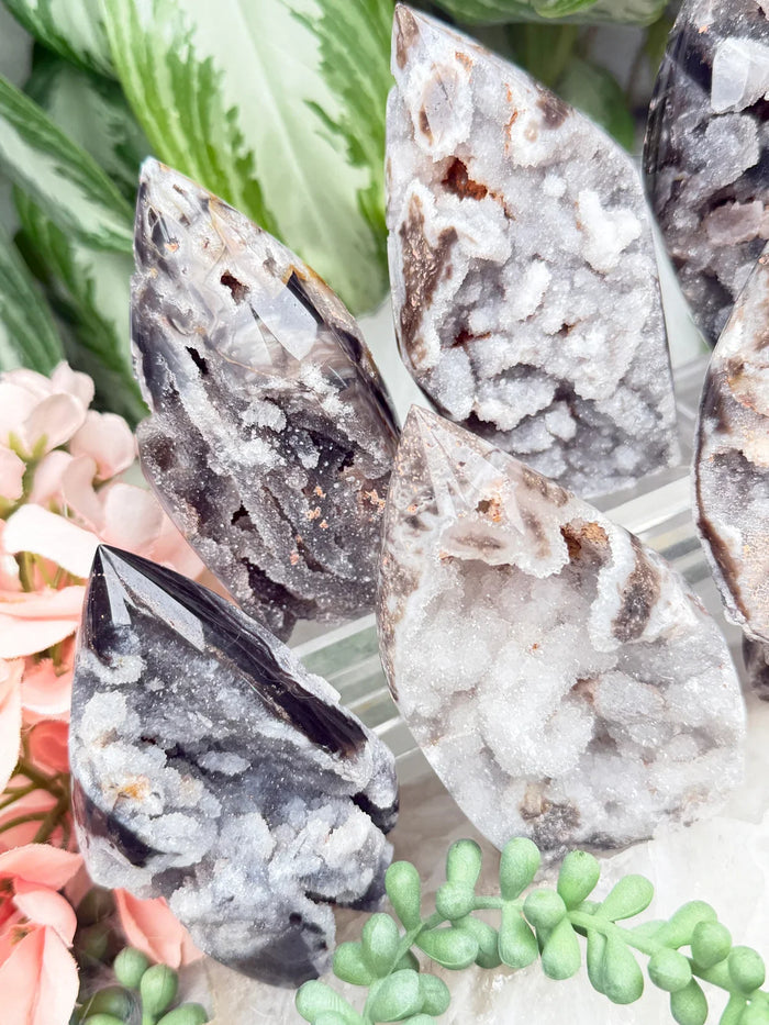 druzy-quartz-sphalerite-crystal-flames