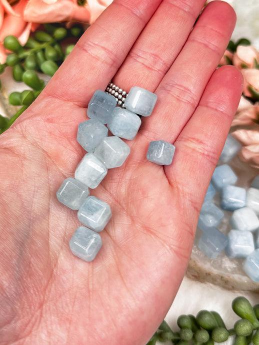tiny-aquamarine-cubes