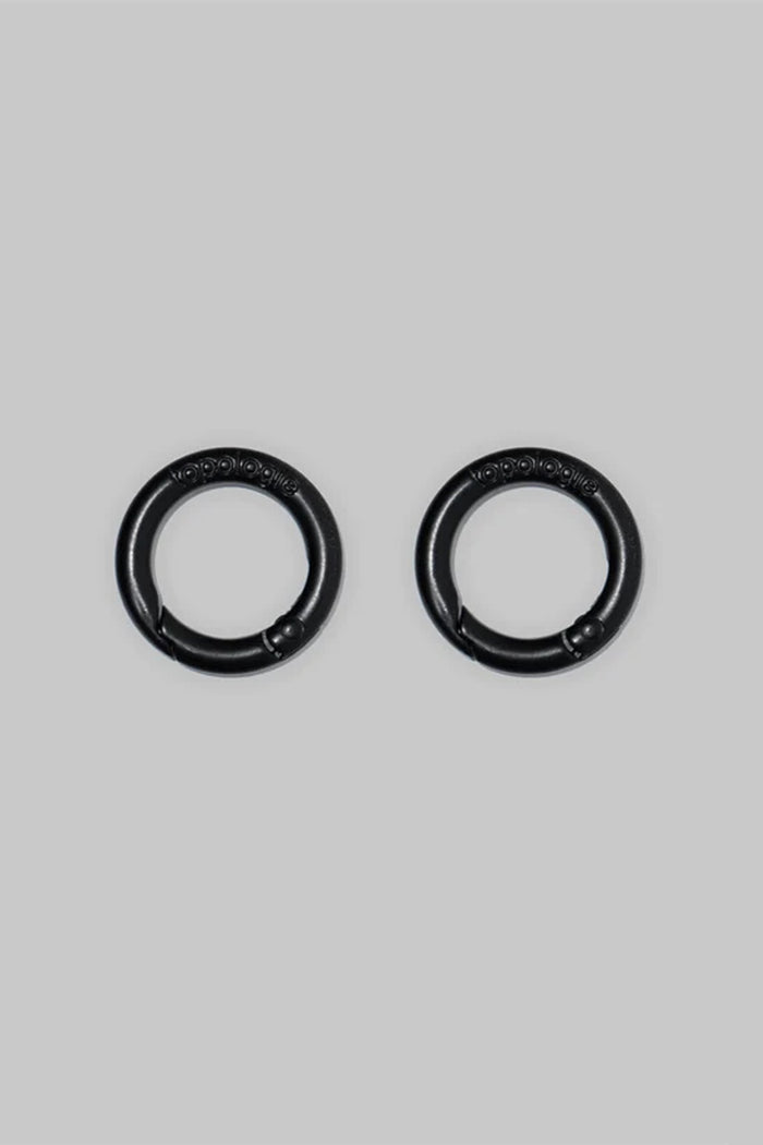 Matte black O-ring carabiner set with two round rings
