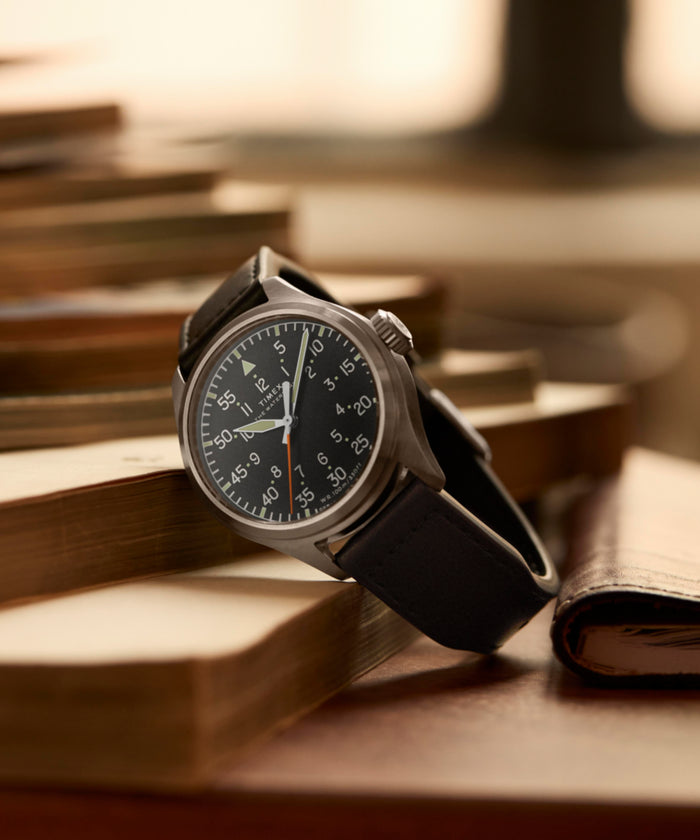 TW2Y70400 Waterbury Ace 41mm Leather Strap Watch Campaign Key Silhouettes (Beauty shots) Image