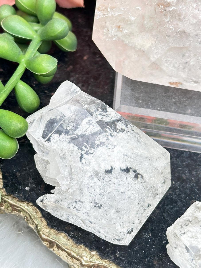 white-garden-quartz