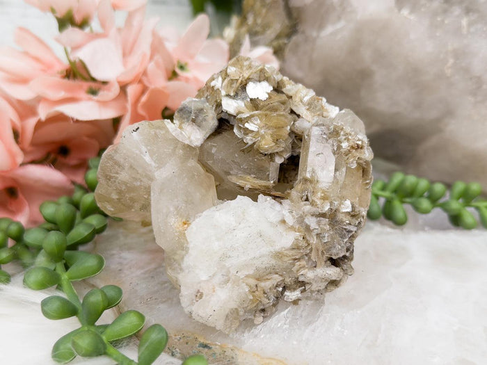 yellow-mica-quartz-clusters